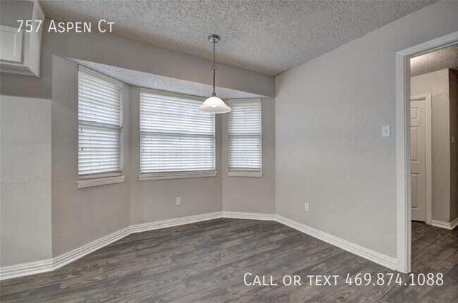 Building Photo - 757 Aspen Ct