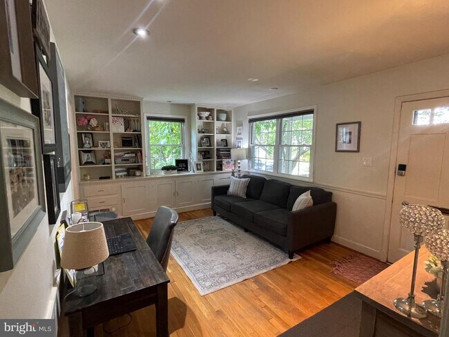 Foto del edificio - 4411 Edgefield Rd