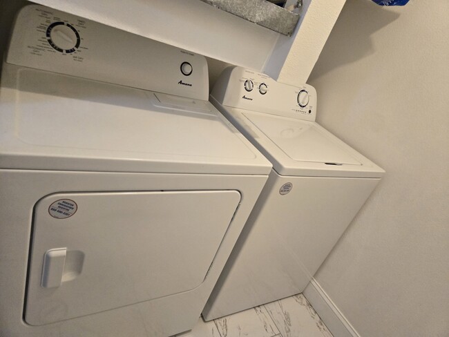Washer Dryer - 3080 Fox Ln