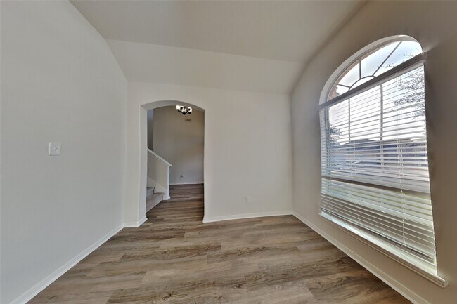 Foto del edificio - 2222 Princess Snow Cir