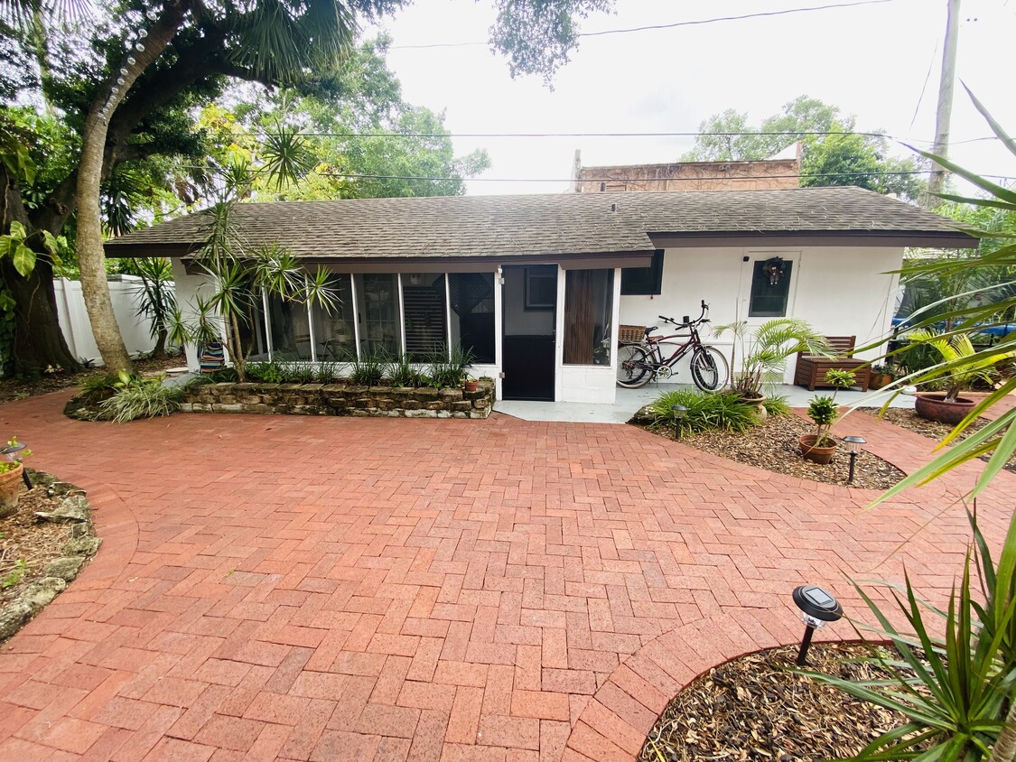 Foto principal - 21 S Fernwood Dr