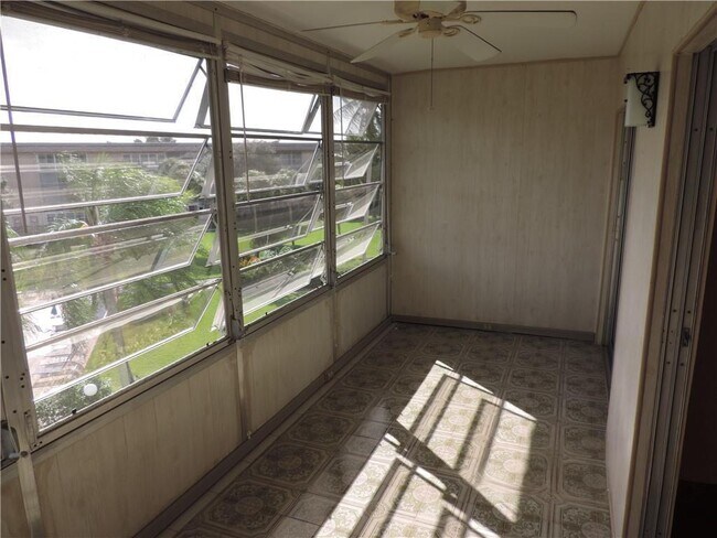 Foto del edificio - 2901 Victoria Cir