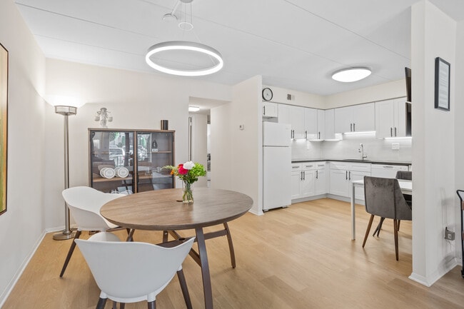 Building Photo - Ambassador Apartments