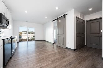 Interior Photo - Vera on Broad