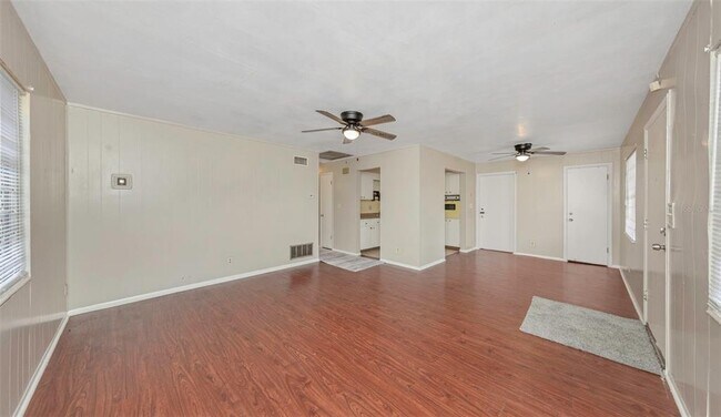 Foto del edificio - 2423 Auburn St S