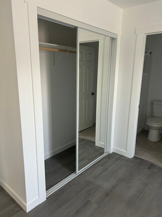 Foto del edificio - 25888 Juniper St