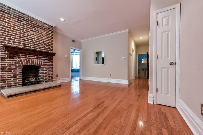 Building Photo - 2 br, 1 bath Condo - 121 Grandview Ave Apt 18