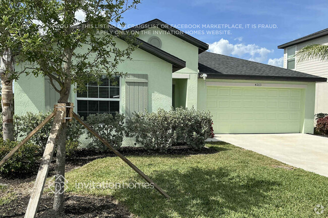 Building Photo - 4203 Palatina Way