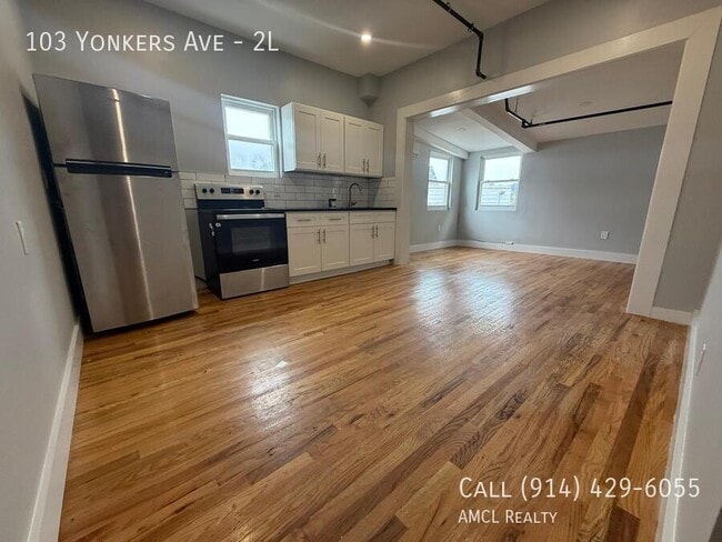 Building Photo - 103 Yonkers Ave