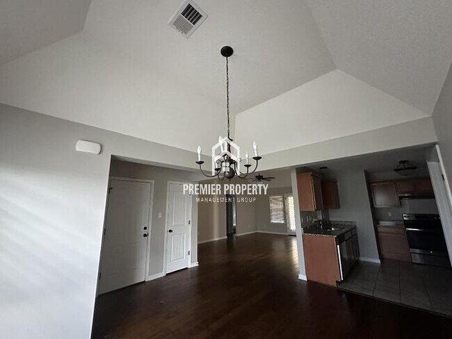 Building Photo - 9428 Eckley Pl