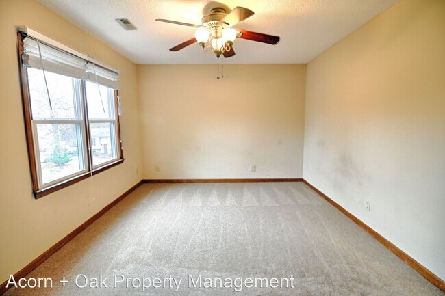 Foto del edificio - 3 br, 1.5 bath House - 2 Misty Creek Ct