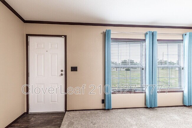 Foto del edificio - 413 Co Rd 6812