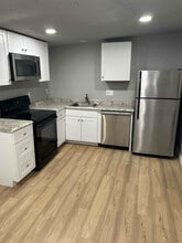 Building Photo - 343 N Harris Dr