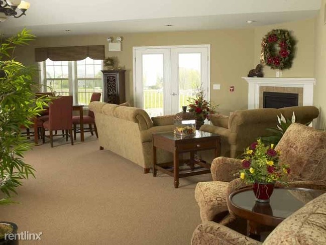 Building Photo - 3 br, 2.5 bath Townhome - 107 Henley Lane