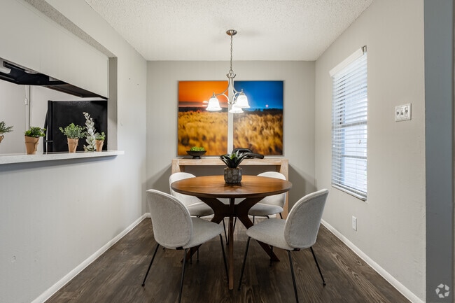 1HAB, 1BA - 600 ft² - Avila