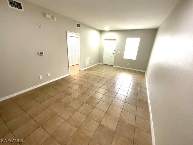 Foto del edificio - 8358 Bernwood Cove Loop