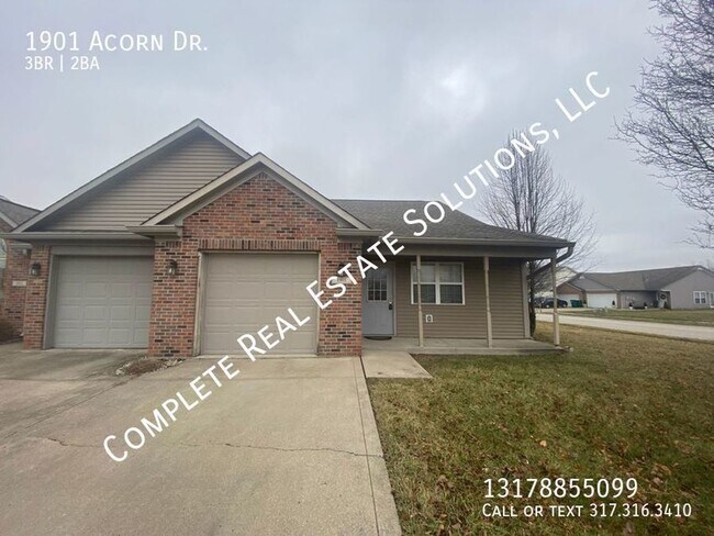 Building Photo - Now Showing this 3 bedroom, 2 bath ranch d...