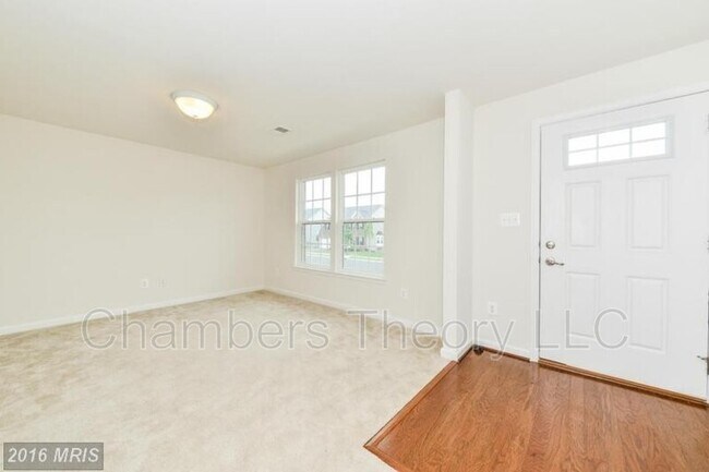 Foto del edificio - 25864 Sycamore Grove Pl