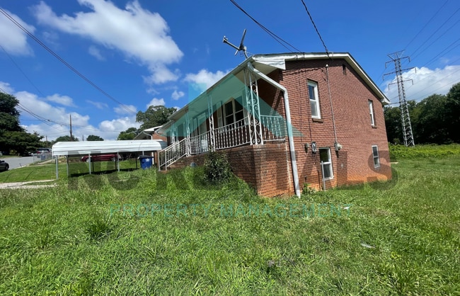 Foto del edificio - 1663 E 23rd St