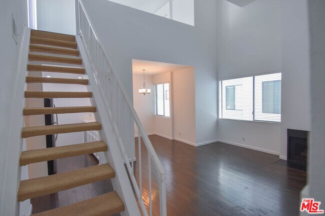Foto del edificio - 1727 Glendon Ave