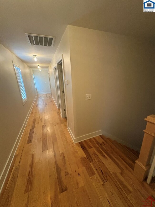 Foto del edificio - 5906A Carl Pl