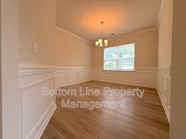 Foto del edificio - 729 Willshire Falls Dr