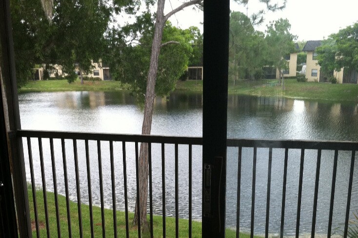 PEACEFUL LAKEVIEW! - 147 NW 93rd Ave