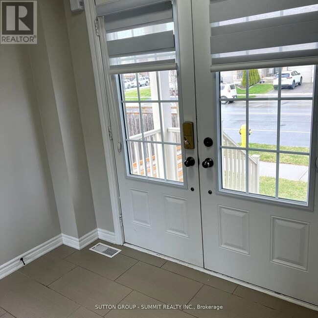 Photo du bâtiment - 51 Arnold Marshall Blvd