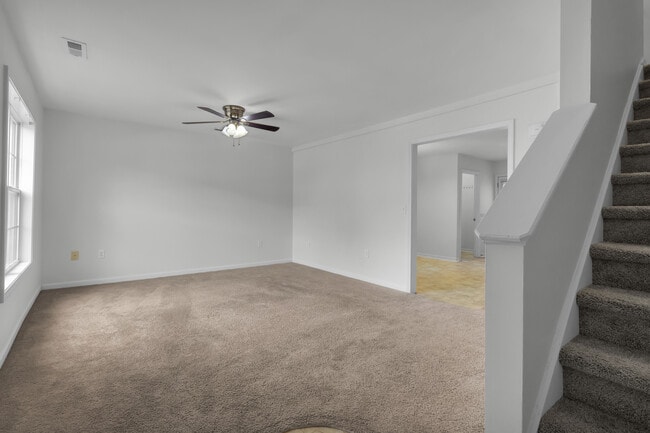 Building Photo - 100 Apache Trail