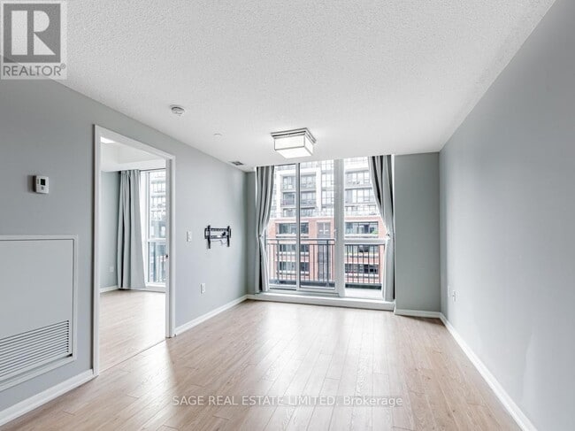 Building Photo - 830 Lawrence Ave W