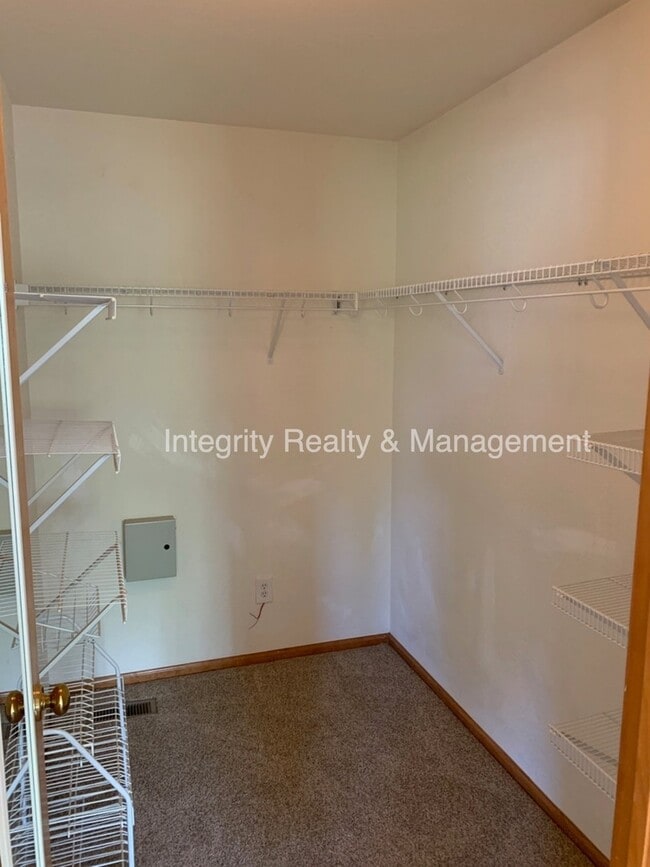 Foto del edificio - 9931 Saybrook St