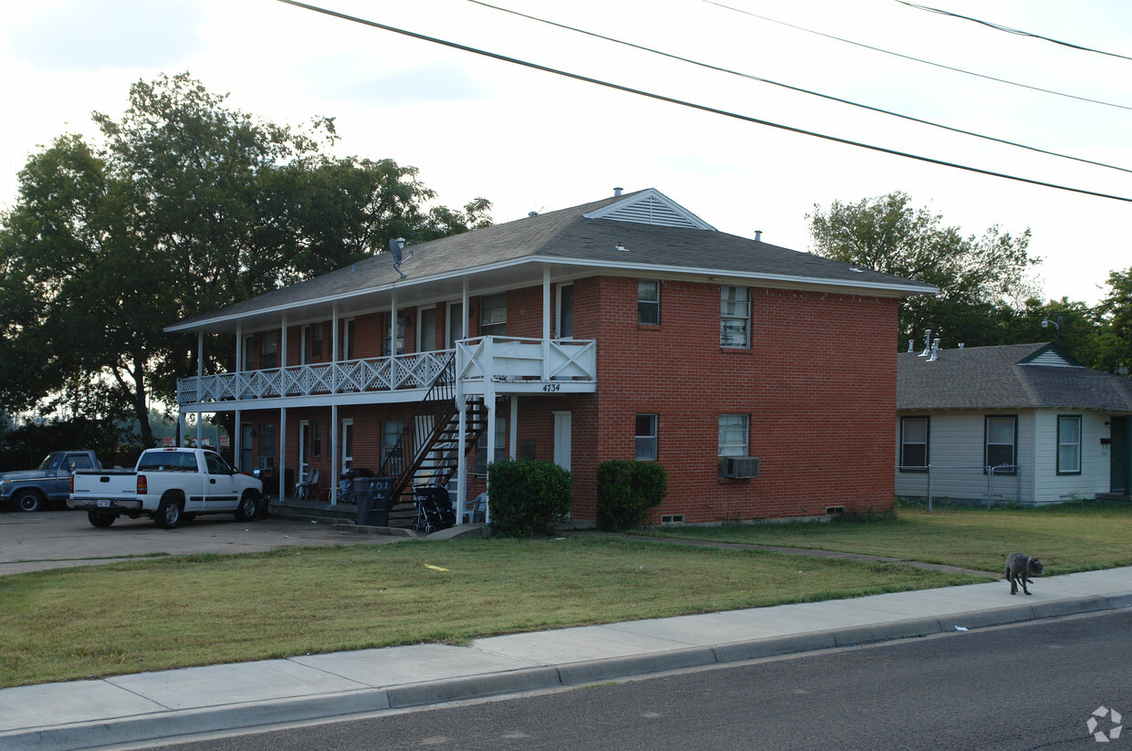 Primary Photo - 4734 Hamilton Ave
