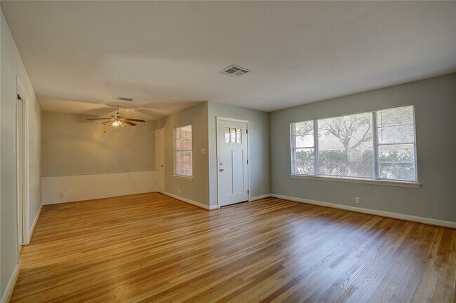 Foto del edificio - 6119 Beechnut St