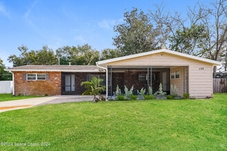 Building Photo - 1165 Sharon Dr