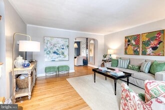 Building Photo - 39 Regester Ave