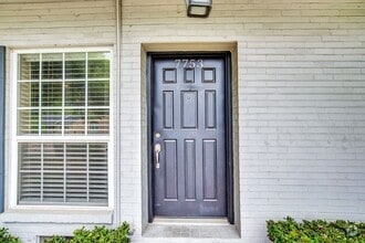 Building Photo - 7753 Royal Ln