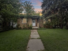 Building Photo - 1201 E 54th St