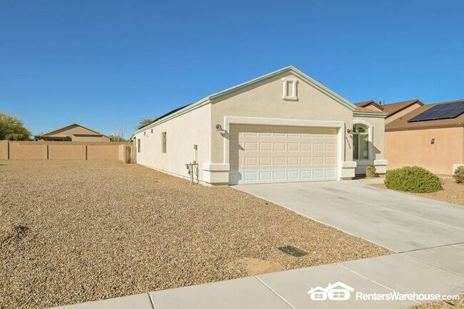 Building Photo - Spacious updated 4 Bed, 3 Bath home in Tucson