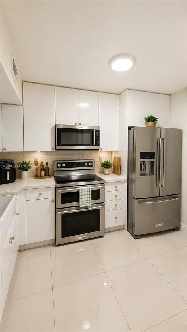 Foto del edificio - 4720 NW 114th Ave