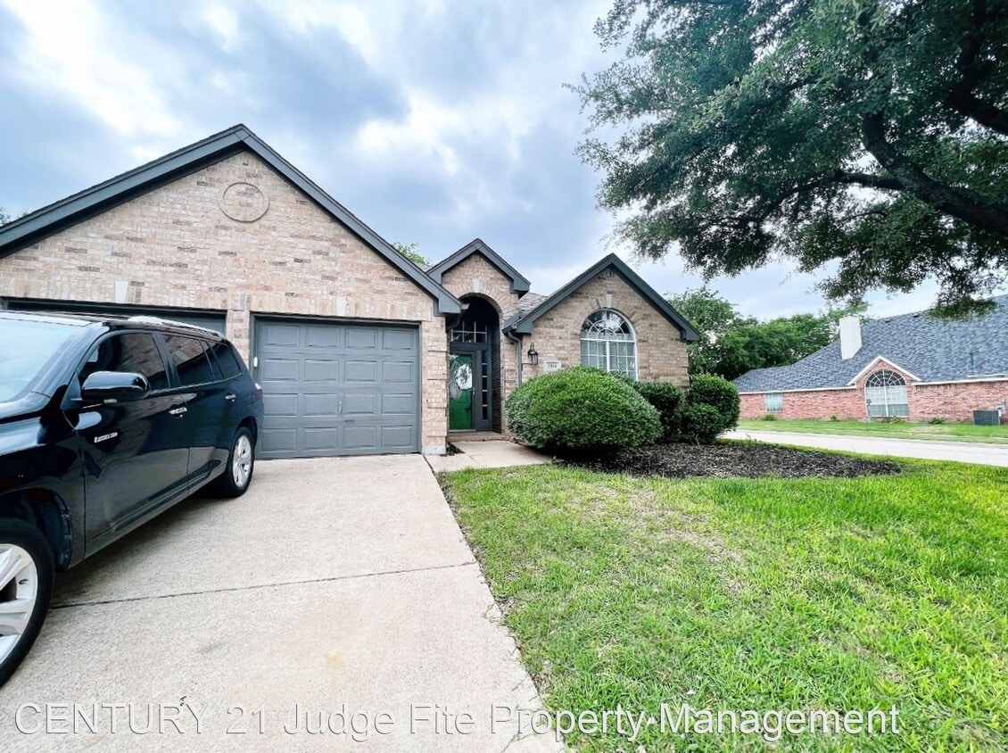 Primary Photo - 3 br, 2 bath House - 7054 Deer Ridge Drive