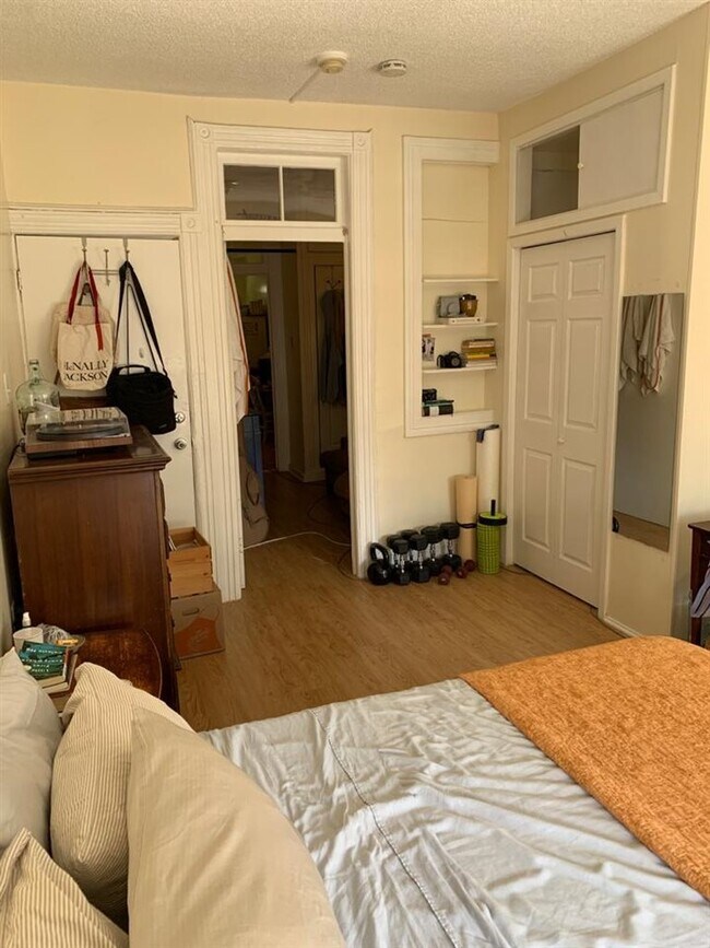 Foto del edificio - 235 Webster Ave