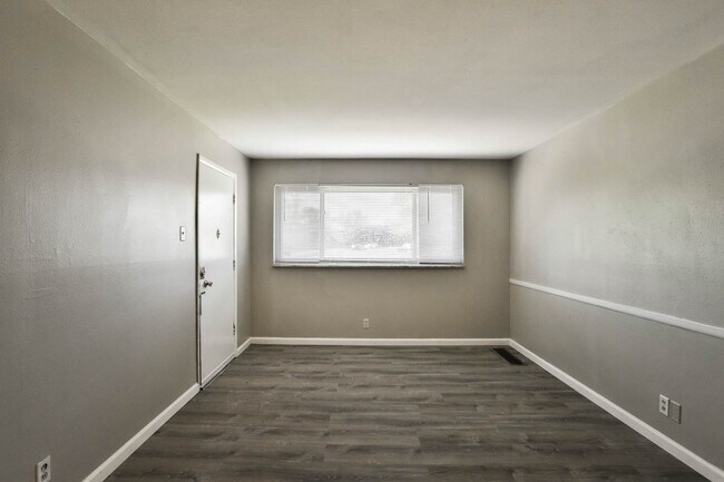 Building Photo - 9425 Olive Blvd