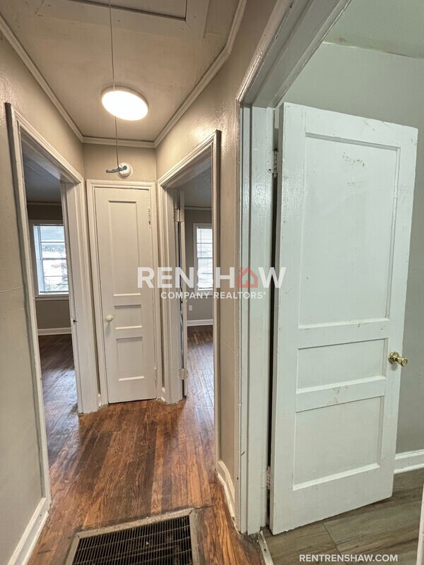 Foto del edificio - 1580 Hugenot St