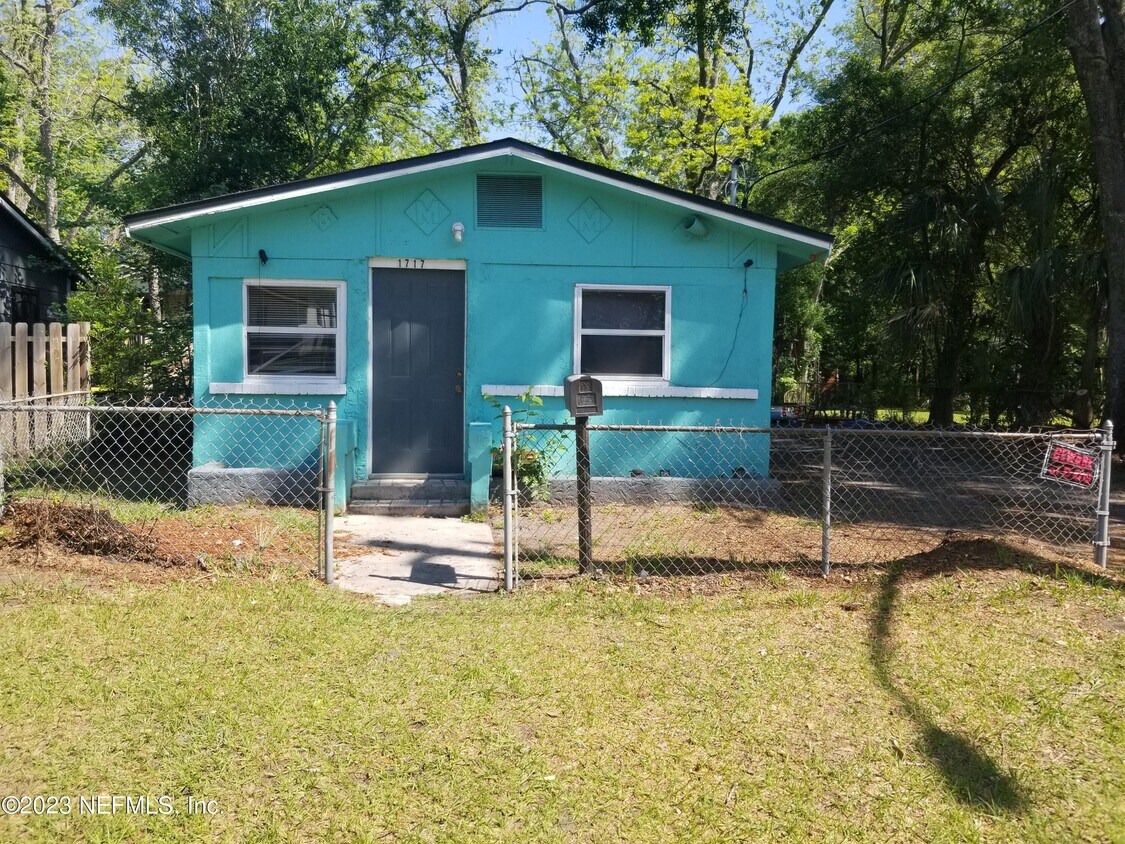 Foto principal - 1717 W 29th St