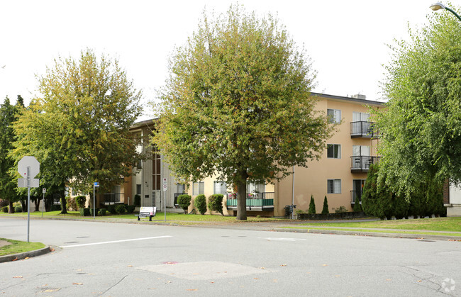 Building Photo - Sherwood Apartments