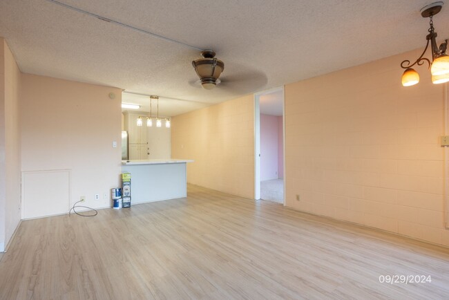 Foto del edificio - 3br/2ba/2pkg Condo in Waikalani Woodlands ...