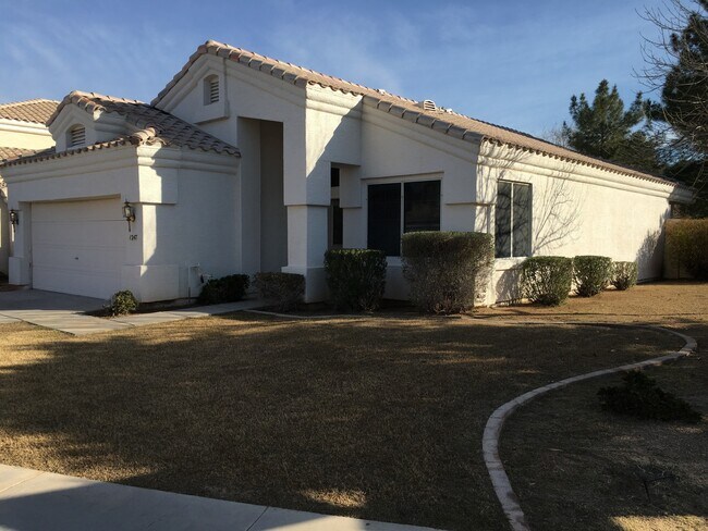 Foto del edificio - **GORGEOUS 3br/2ba/2garage HOUSE (GREENFIE...