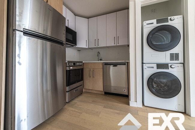 Building Photo - 419 Marcus Garvey Blvd