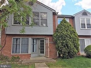 Building Photo - 3279 Westdale Ct