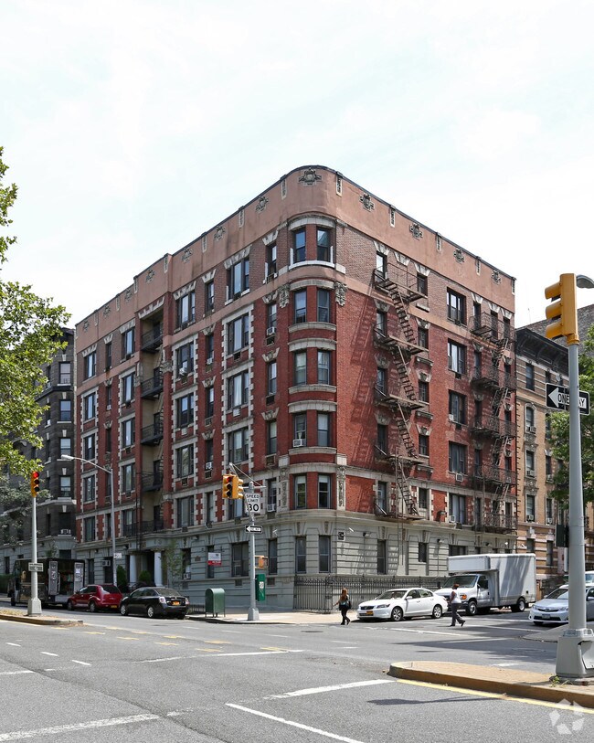 660666 Riverside Dr, New York, NY 10031 Apartments New York, NY